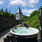 Hrad Kunzov Boutique & & Restaurant Hotel