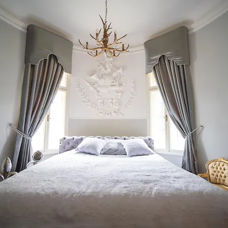 Hrad Kunzov Boutique & & Restaurant 5*