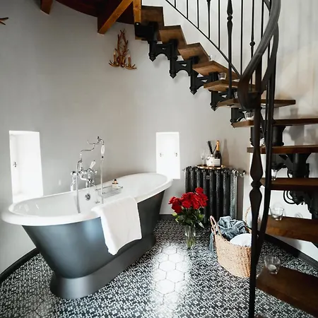 Hrad Kunzov Boutique & & Restaurant Hotel