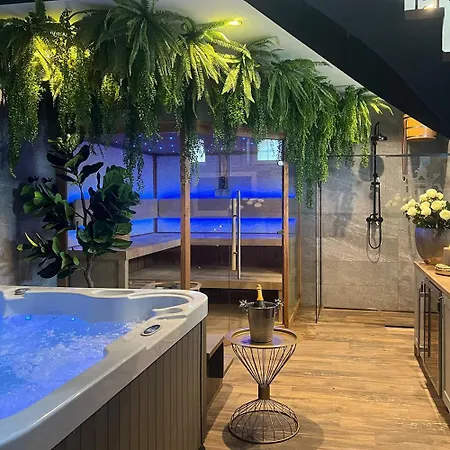 Hrad Kunzov Boutique & & Restaurant Hotel